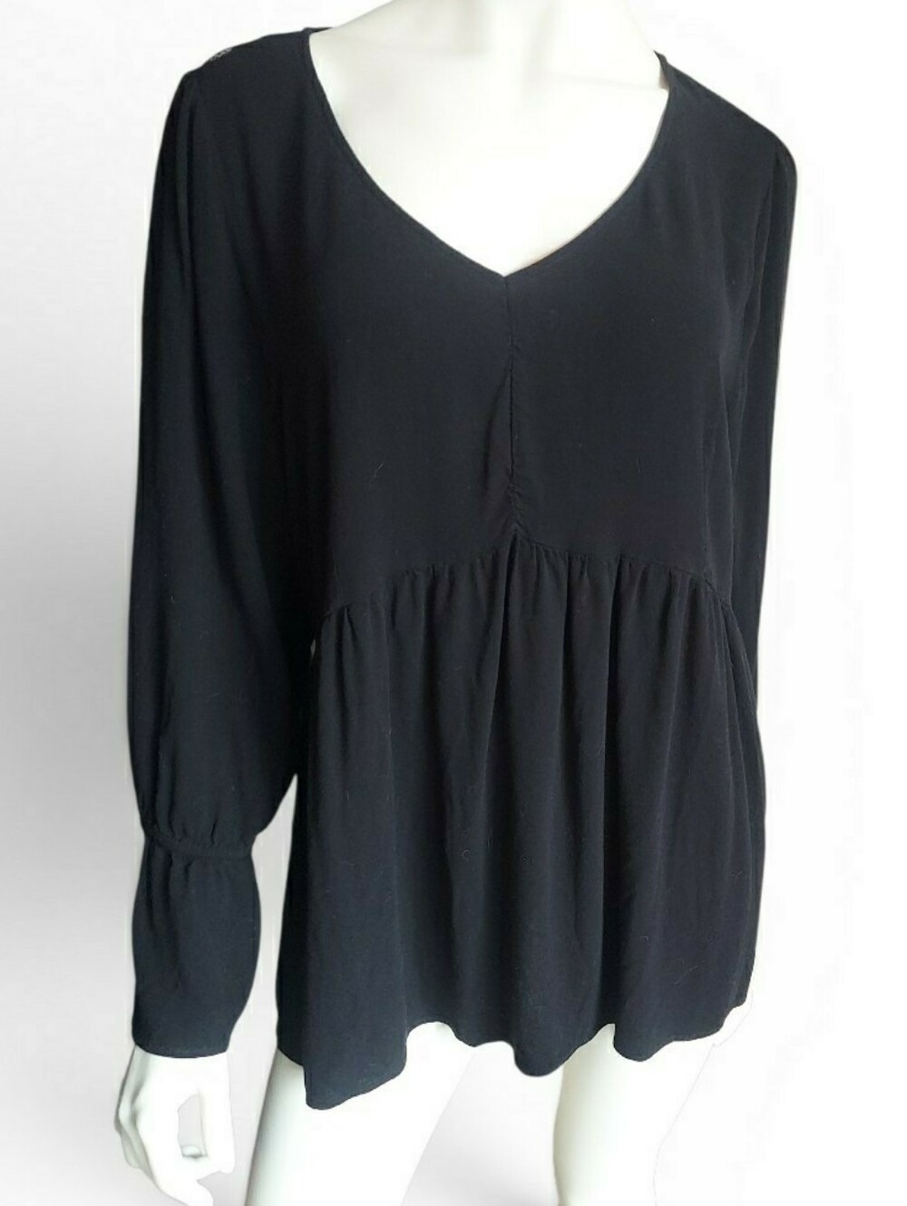 Love & Legend Black V-Neck Peplum Blouse